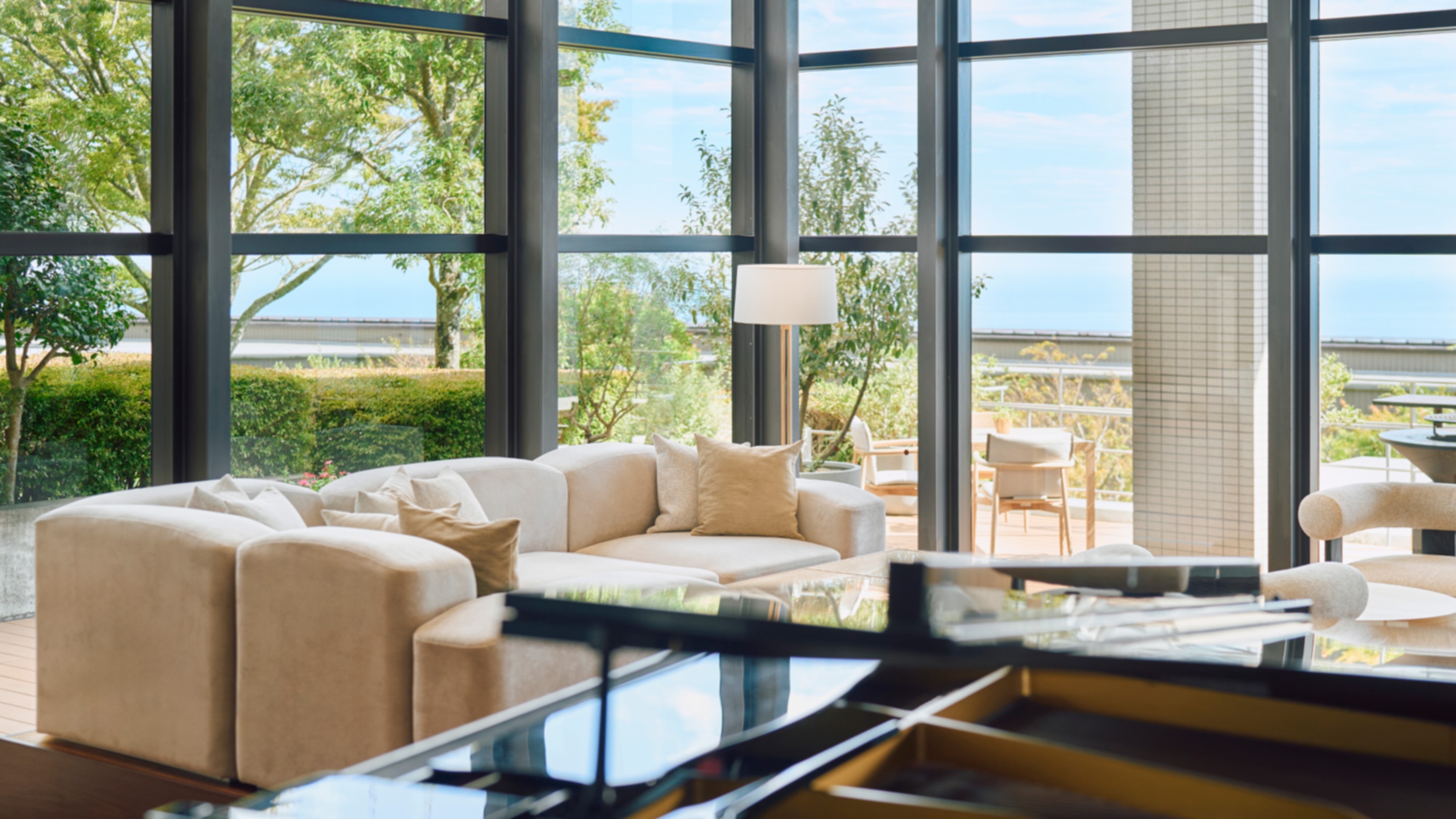 ホテルグランバッハ熱海クレッシェンド(静岡県)のフロント求人